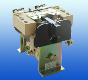 अच्छी कीमत जीबी / T14048.1 और GB14048.4 मानकों डीसी Contactor 1500A / 660V, CZ0-150 / 01 ऑनलाइन